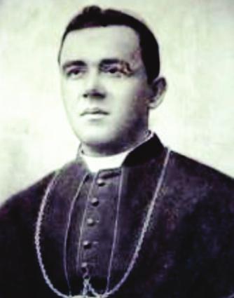 O primeiro Arcebispo da Arquidiocese foi Dom José Marcondes Homem de Melo (1906), mas renunciou antes mesmo de assumir.