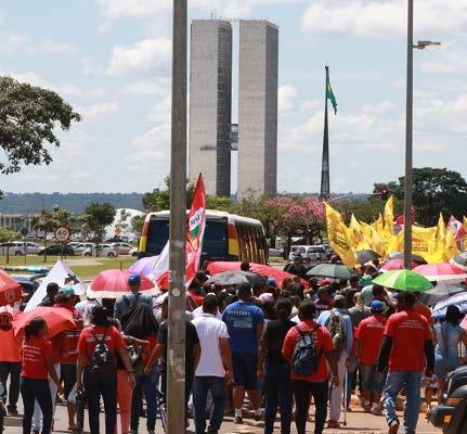 NOTÍCIAS FENAE AÇÕES COLETIVAS TRIBUTÁRIAS: FIQUE ATENTO AO DECLARAR O IR Está aberto o prazo para apresentação da Declaração de Ajuste anual do Imposto