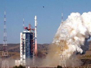 Por que gerenciar um projeto? Falha lançamento de satélite brasileiro produzido em parceria com a China Investimento brasileiro no projeto foi de R$ 300 milhões.