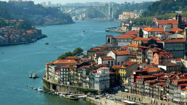 9º Dia 04 de maio - Porto Café da manhã.