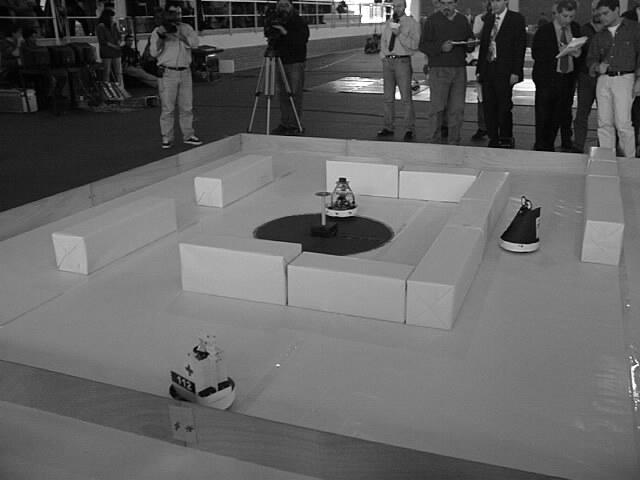 Simulador Ciber-Rato ƒ Robôs virtuais num labirinto!
