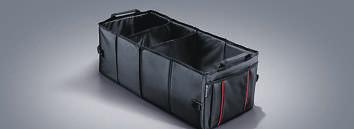 Conheça alguns acessórios disponíveis para equipar a sua RAV4. 1. Bolsa organizadora do porta-malas com uma divisória.