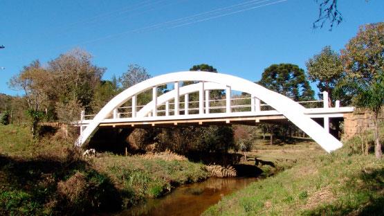 exemplo as pontes do Arco e do Rio Taquari, localizadas no trecho revitalizado da Estrada da Graciosa.