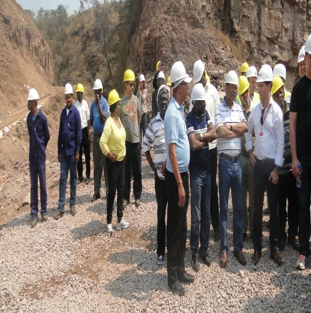 obras em curso em Cambambe