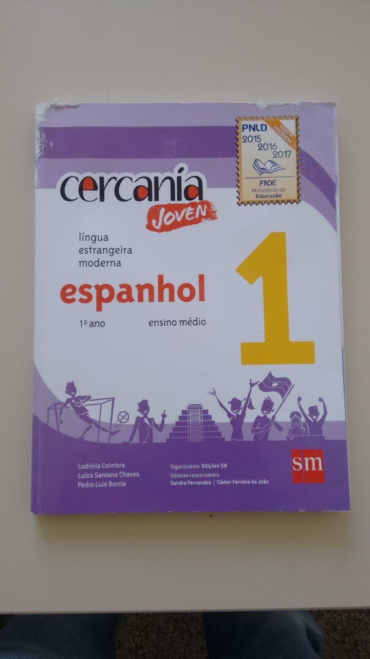 25 1º ESPANHOL Ludmila Coimbra Luiza