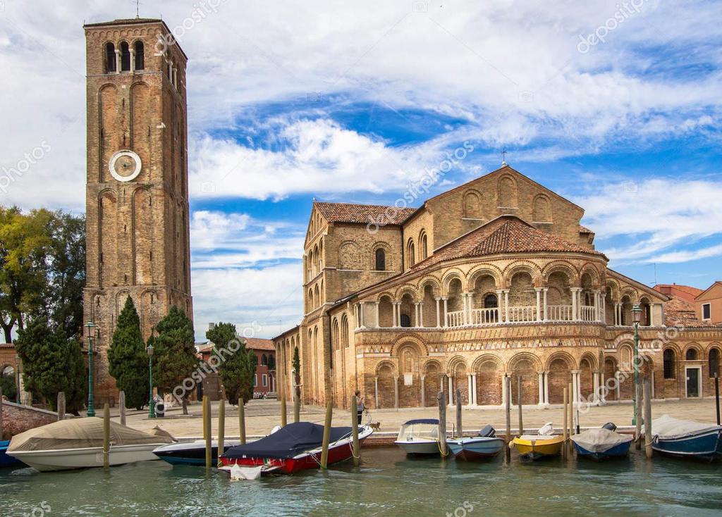 Basilica de Santos Maria e Donato Encarregado