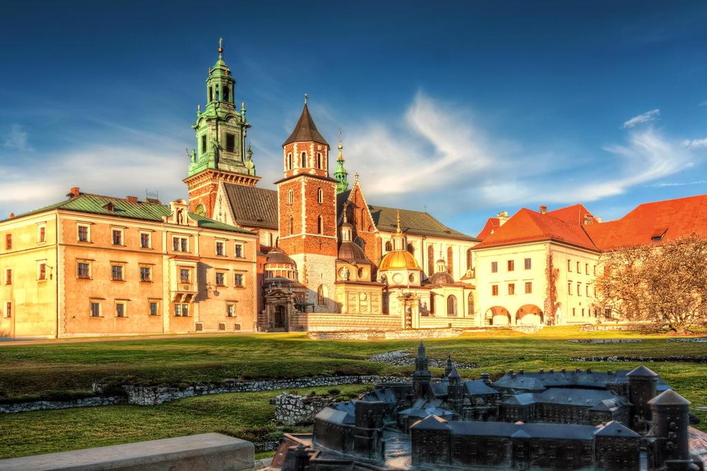 Catedral de Wawel, com as suas catacumbas e a famosa torre do campanário.