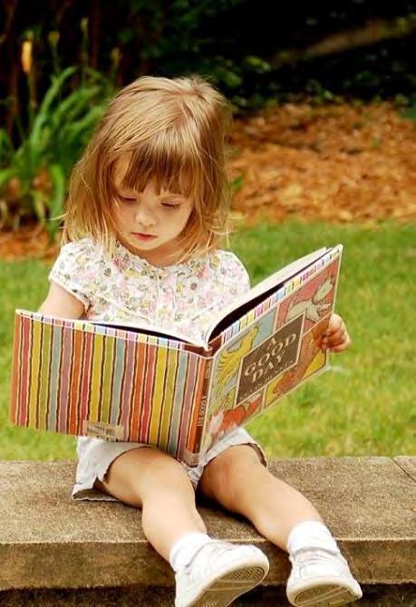 LEVAR LIVROS PARA OS FILHOS - PAIS - 66% costuma levar livros para os seus filhos NAS FÉRIAS Especialmente os pais de Status B (74%), com filhos dos 6 aos 10 anos (74%) e entre os 11 e os 15 anos