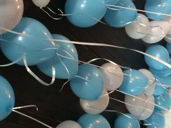 opacas - 120 Duas colunas com balões cheios com ar e com balão