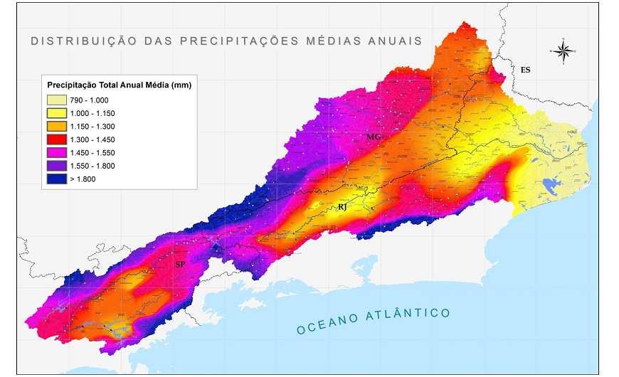 Figura 8 - Precipitações médias anuais na Bacia Hidrográfica do rio Paraíba do Sul Fonte: CPRM 2013 A vazão de referência Q 95 foi calculada para todos os trechos da Região Hidrográfica VII.