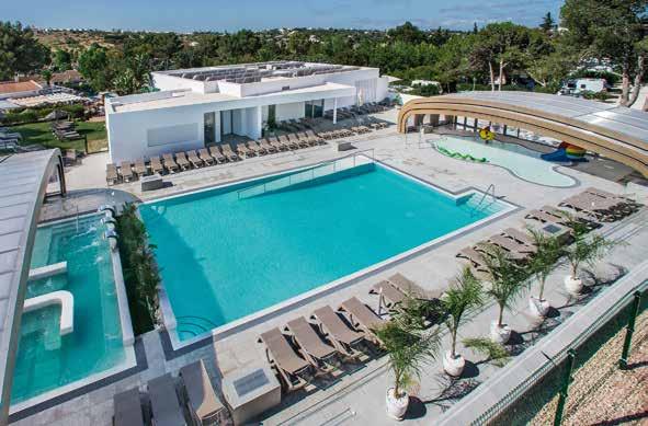 Aproveite os nossos espaços aquáticos durante a sua estadia no Yelloh! Village Algarve - Turiscampo.