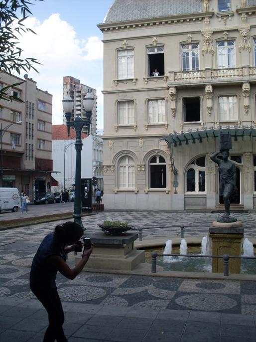 Fotografias Desde o início, o uso de fotografias e maquetes tridimensionais do prédio constituem os principais meios de estabelecimento dialógico entre os estudantes e o Patrimônio.