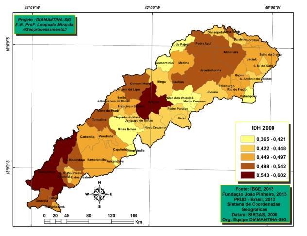 A B C D Figura 07 - Mapas temáticos representando o Índice de Desenvolvimento Humano - IDH (A e C) e índice GINI (B e D) dos anos 2000 e 2010, dos municípios do Vale do Jequitinhonha, Minas Gerais.