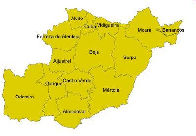 2. Enquadramento Territorial O Concelho de Ferreira do Alentejo situa-se na região norte do Baixo Alentejo; Ocupa uma área de 652,350 Km 2 ; Partilha fronteira, no distrito de
