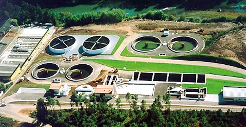 Aplicações da decantação e filtração Numa Estação de Tratamento de Águas Residuais, ETAR, as águas que resultam das diversas atividades humanas águas residuais também são tratadas