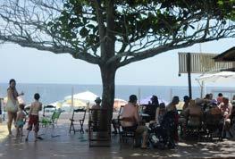 Sede Balneária Além de sua bela Sede Social, a AABB dispõe de uma Sede Balneária, localizada na Praia de Canasvieiras, de frente para o mar.