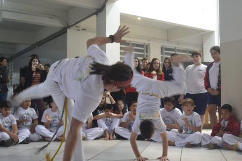 DE CAPOEIRA