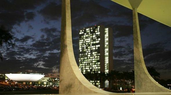 Na semana política e jurídica em Brasília, dois importantes temas podem ser decisivos: um para as eleições de 2018 e o outro para os rumos da segunda denúncia da Procuradoria-Geral da República (PGR)