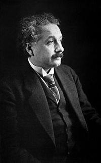 Contexto histórico Albert Einstein It was not until 1905 that Einstein published his revolutionary explanation of the photoelectric effect, based on his lightquantum hypothesis.