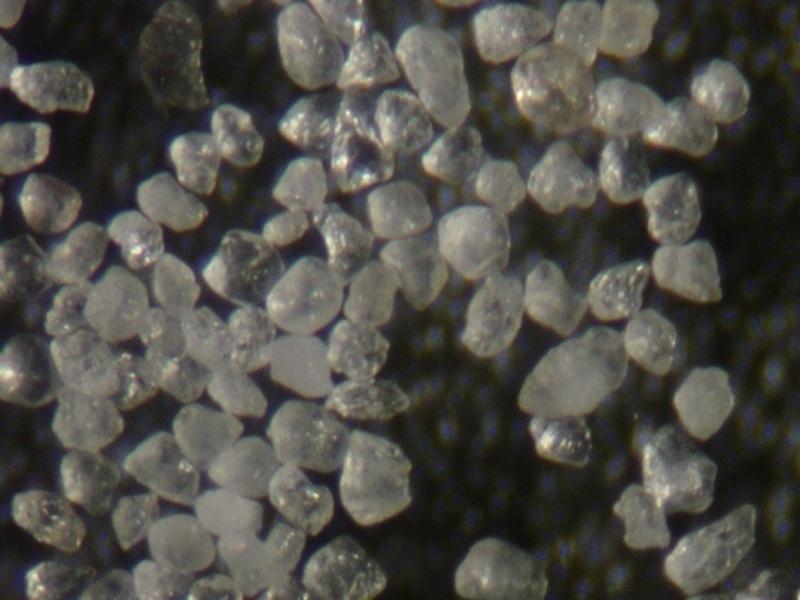 174 Figura 5.49 Fotografia microscópica dos grãos da areia de Fontainebleau utilizada nos ensaios de cisalhamento direto de interface e em centrífuga 5.3.
