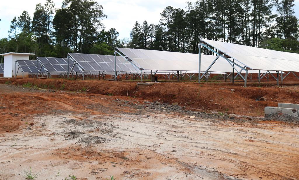 Usina de geração energia solar começa a funcionar na A usina de geração de energia com painéis solares (fotovoltaicos), instalada no campus sede da Universidade Federal de Santa Maria (), está em