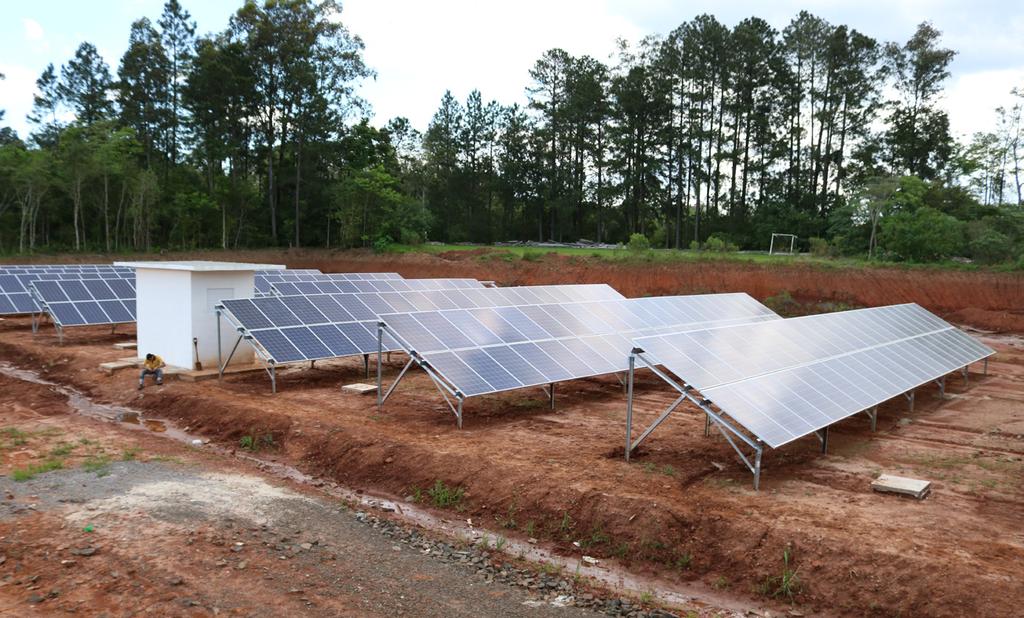 Para o coordenador do projeto de Eficiência Energética na e diretor do Centro de Tecnologia, Tiago Marchesan, a construção da usina fotovoltaica é um grande marco para a Universidade, pois ela