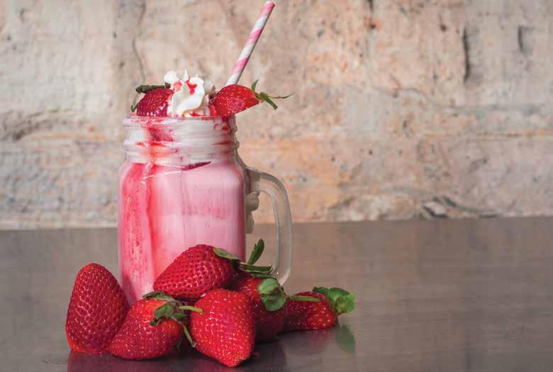 5 JUICES STRAWBERRY SMOOTHIE Ingredients: 4 cups of Khayrat