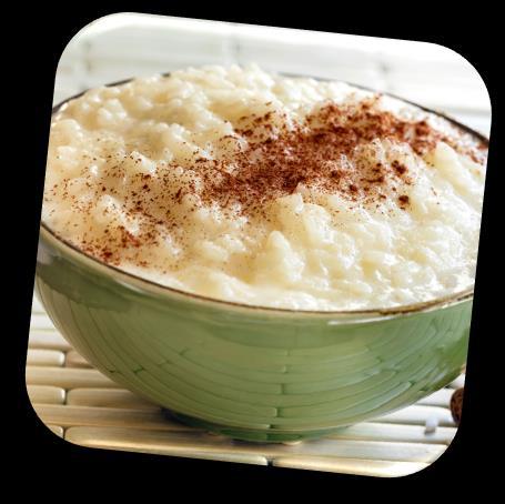 Arroz Doce com Bebida de Soja 2 xícaras (chá) de arroz cru (lavado e escorrido) 2 ½ litros de bebida de soja (pó) 3 xícaras (chá) de água 4 colheres (chá) de raspas de limão (cascas raladas) 2 ½