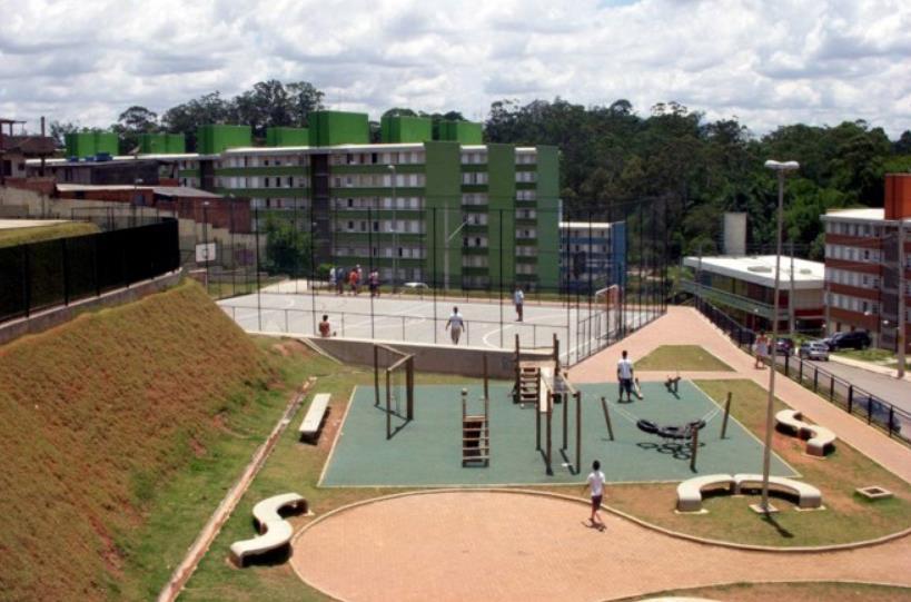 Figura 29 - Foto das quadras e equipamentos esportivos instalados no Complexo Paraisópolis Fonte: Elito Arquitetos, 2018.