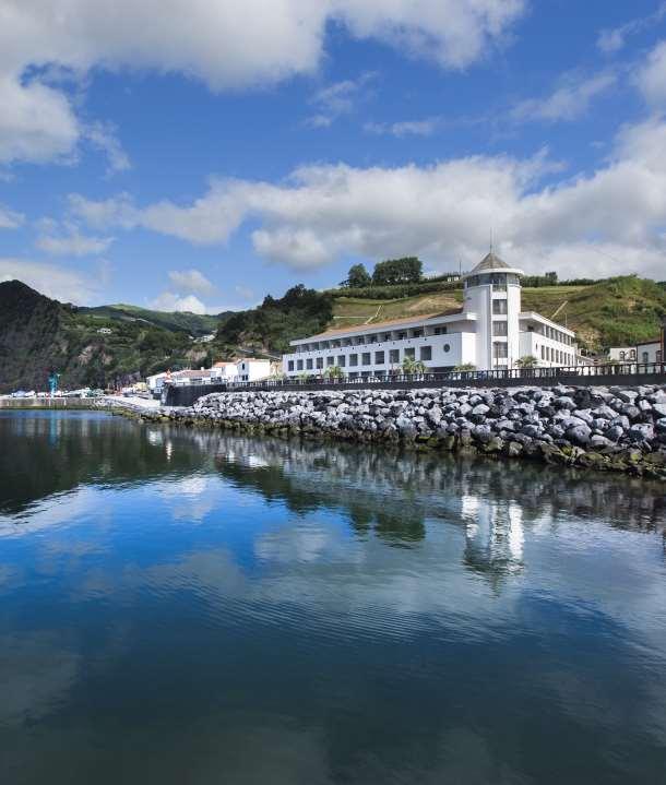 bem-vindo Por estar numa vila pacata e a 60 km de distância da cidade de Ponta Delgada e de todo o seu movimento,