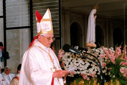 24 de setembro, 2009 Cardeal Ratzinguer esteve em Fátima em 13 de Outubro de 1996 (Com acesso à Homilia, a FOTOS e à edição do jornal O Cardeal Ratzinger, hoje Papa Bento XVI, esteve no Santuário de