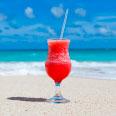 MAR E BEBIDA Banho de mar não combina com bebida alcoólica. Se beber, não entre na água.