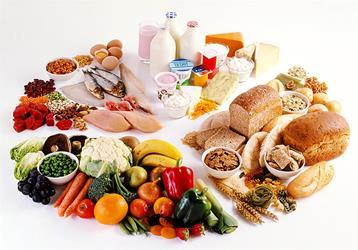 NUTRIÇÃO CLÍNICA DIETAS ESPECIAIS São aquelas que apresentam modificações do padrão dietético normal, baseadas nas recomendações dietéticas, como