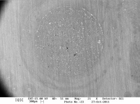 W C Co O Região Clara (1) 83,77 5,03 6,77 4,43 Região Escura (2) 65,89 6,99 9,24 17,89 Análise via microssonda acoplada ao microscópio eletrônico de varredura.