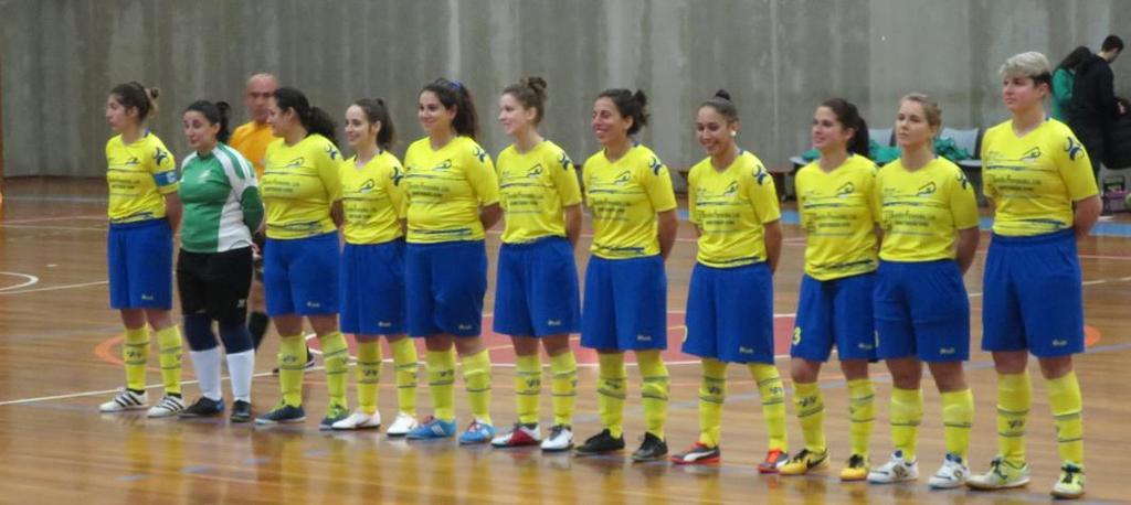 40 FUTSAL Feminino A equipa na época 2018/2019 iniciou com novas cores.