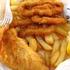 Peixe empanado frito com batatas fritas (Fish and Chips)